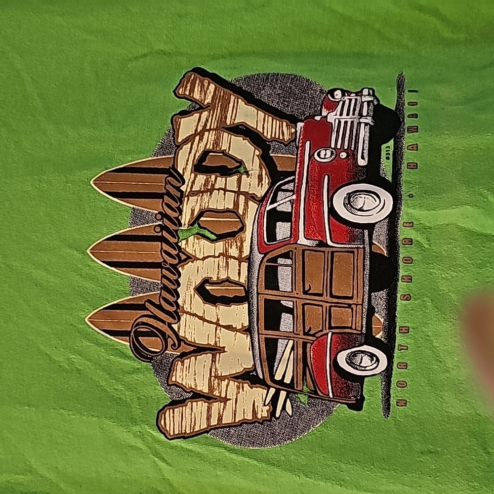 3 Hawaii t-shirts. Size XL.  Tote 2.